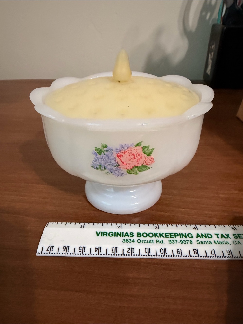 Vtg AVON Milk Glass Rose Design Soap Dish /Trinket Bowl with Floral Frog Top - Picture 2 of 6
